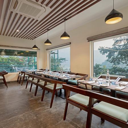 Sterling Corbett Hotel Garjia Ngoại thất bức ảnh