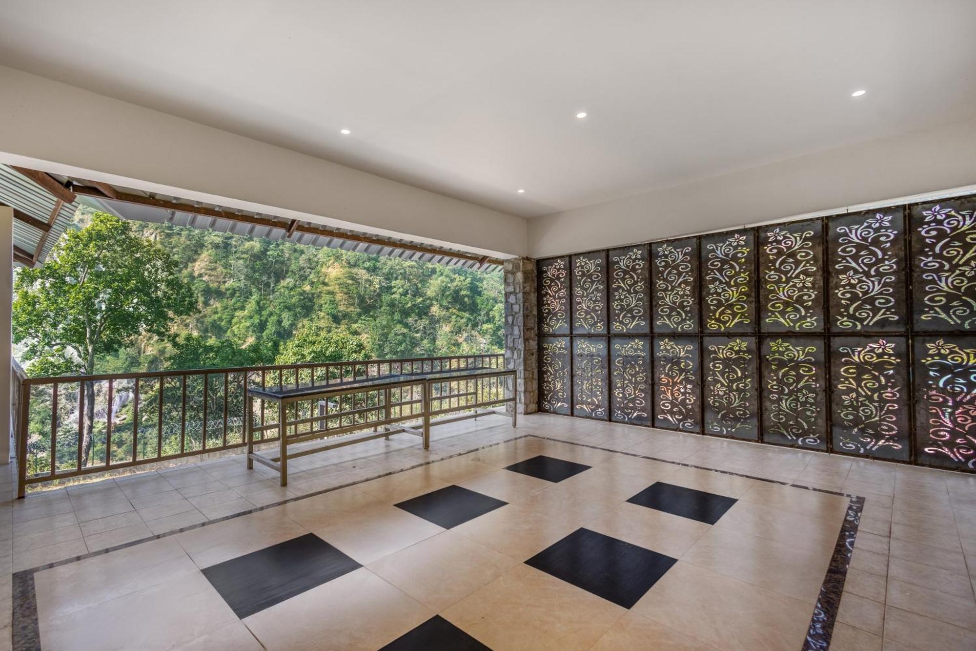 Sterling Corbett Hotel Garjia Ngoại thất bức ảnh