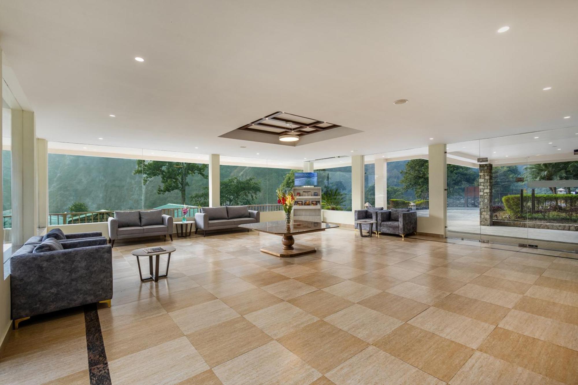Sterling Corbett Hotel Garjia Ngoại thất bức ảnh