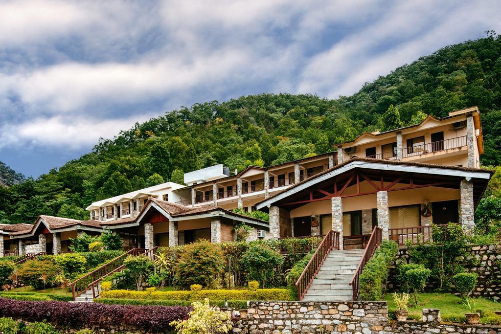 Sterling Corbett Hotel Garjia Ngoại thất bức ảnh
