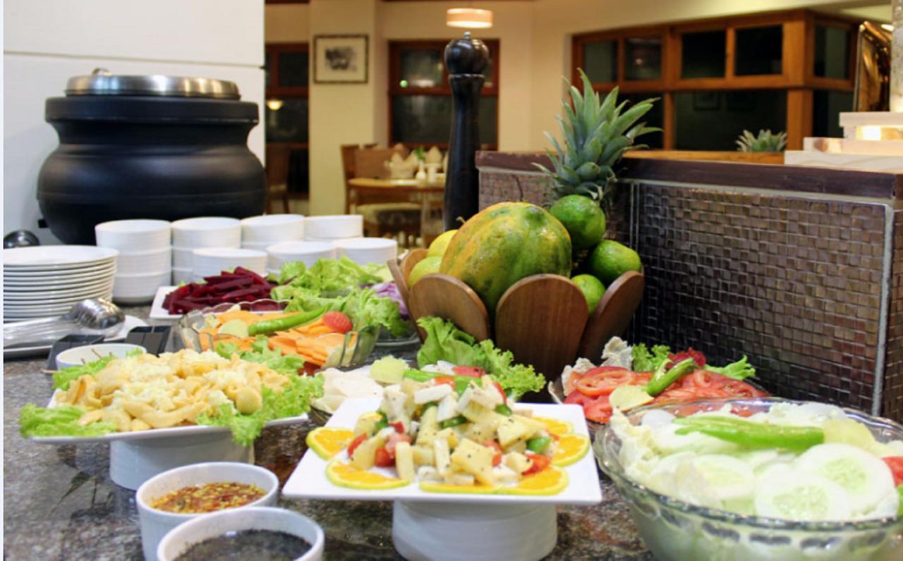 Sterling Corbett Hotel Garjia Ngoại thất bức ảnh
