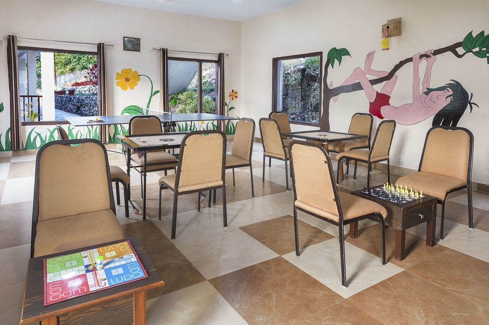 Sterling Corbett Hotel Garjia Ngoại thất bức ảnh